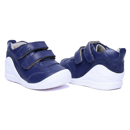 Zapatos para Niños de color azul en vista frontal