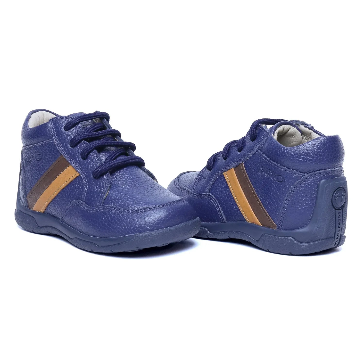 Zapatos para Niños de color azul en vista frontal