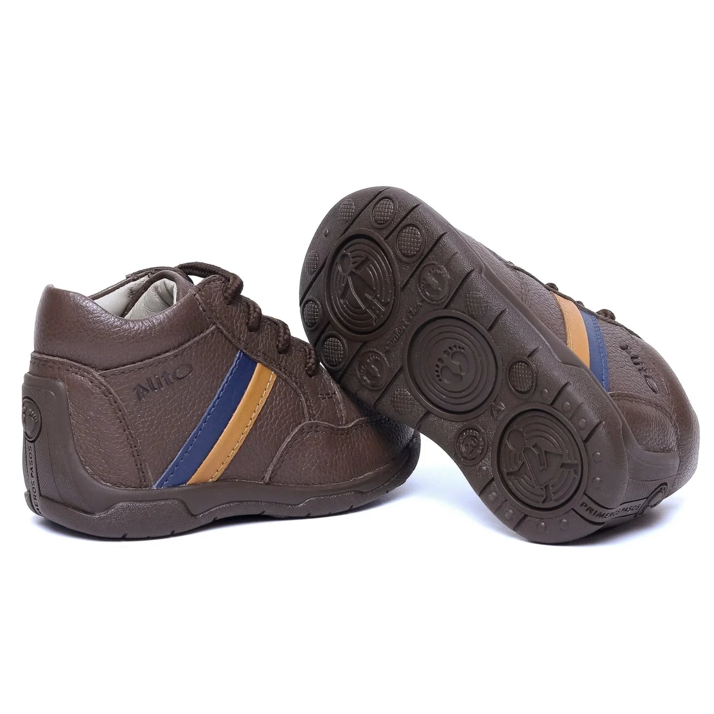 Zapatos para Niños de color marron en vista lateral izquierda