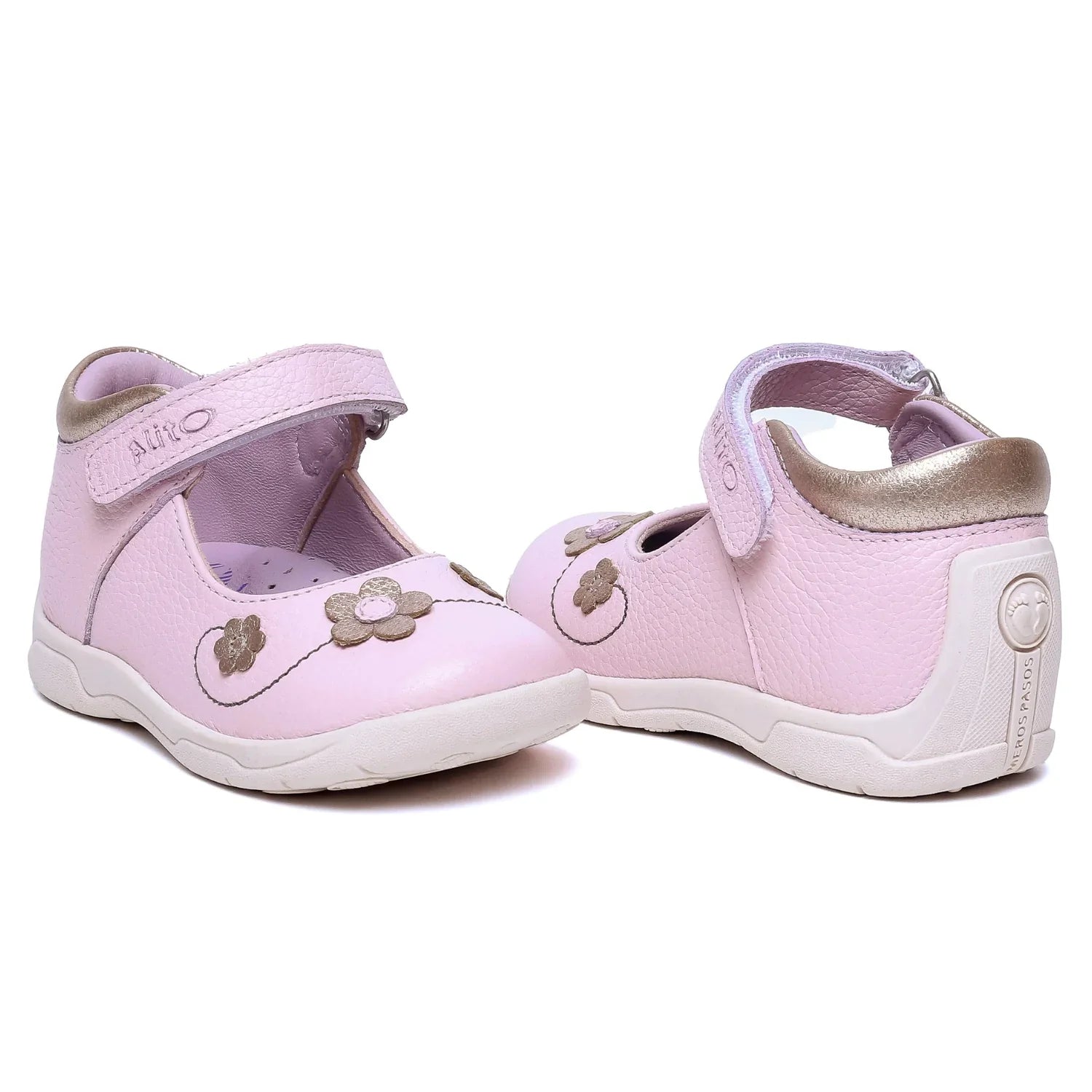 Zapatos para Niñas de color rosado en vista frontal