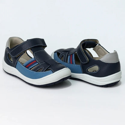 Sandalias para Niños de color azul en vista frontal