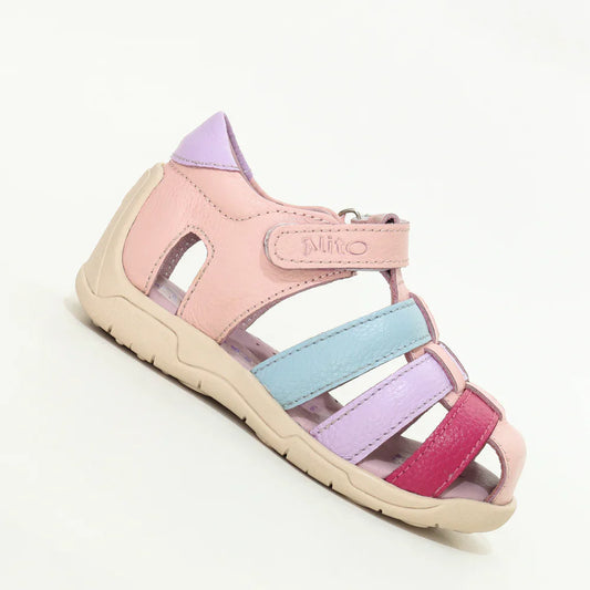 Sandalias para Niñas de color rosado multicolor en vista frontal