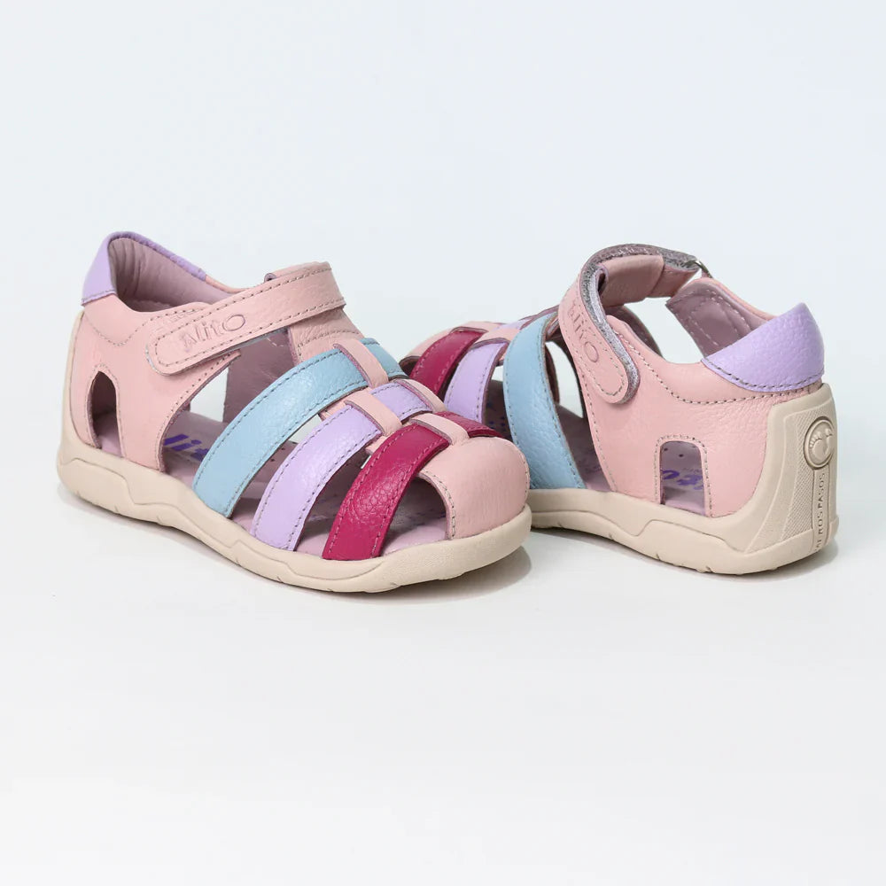 Sandalias para Niñas de color rosado multicolor en vista lateral izquierda