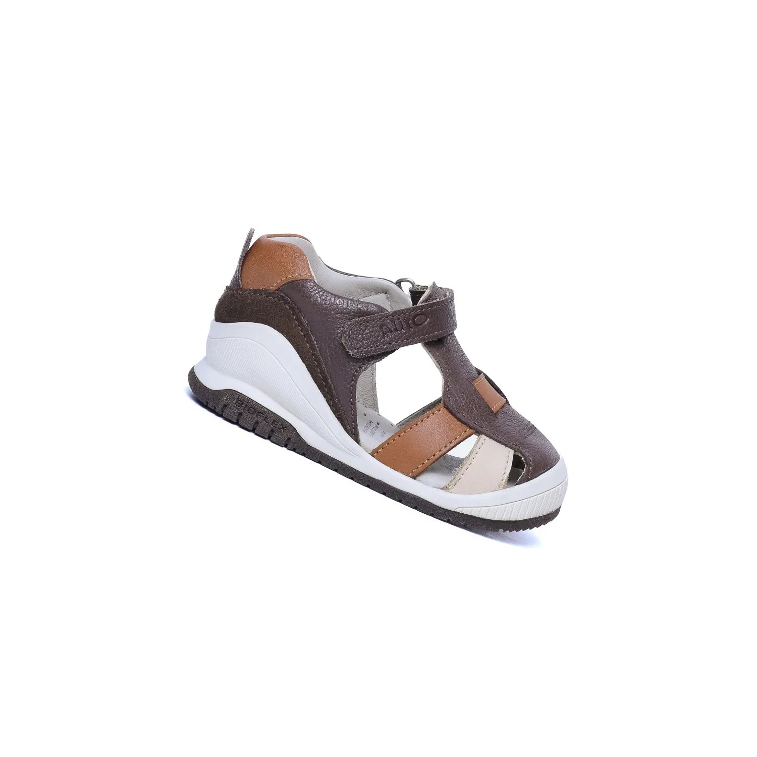 Sandalias para Niños de color marron pega en vista frontal