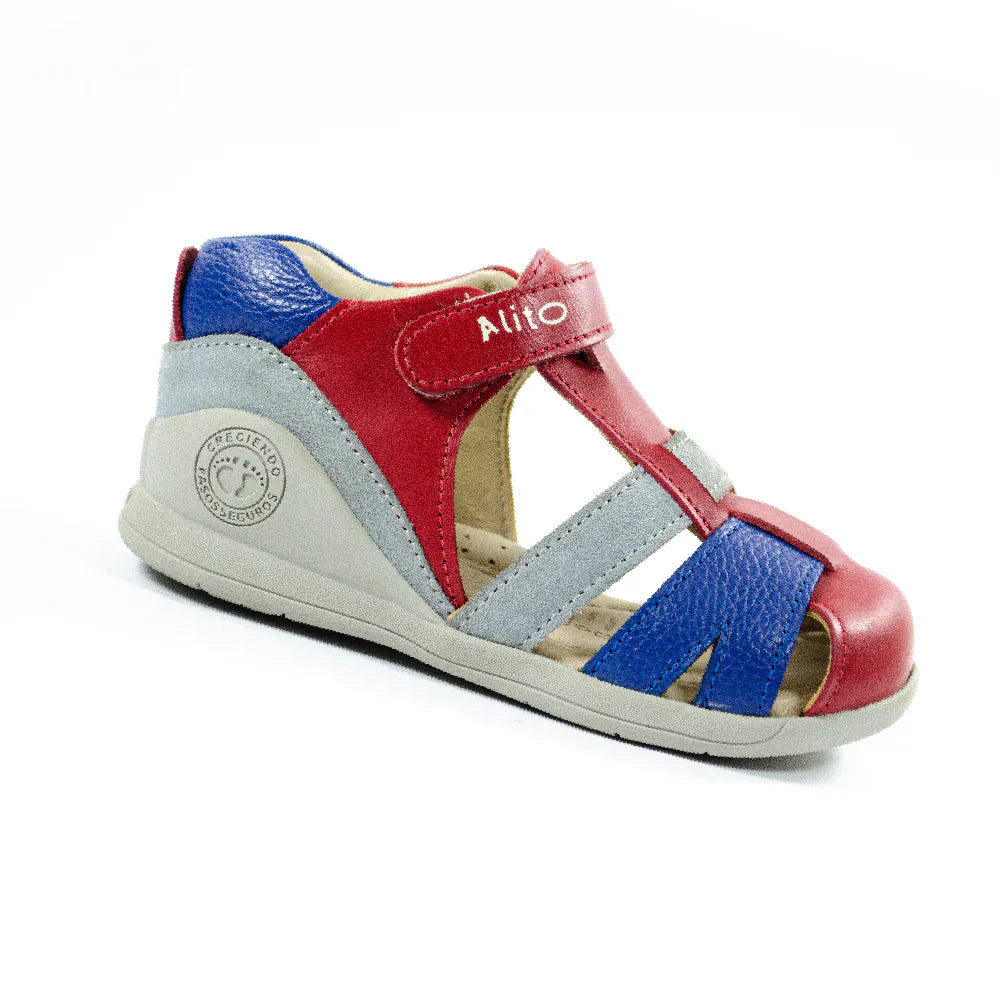 Sandalias para Niños de color rojo en vista lateral derecha