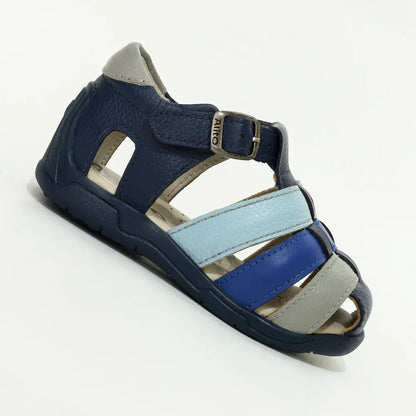 Sandalias para Niños de color azul en vista lateral derecha