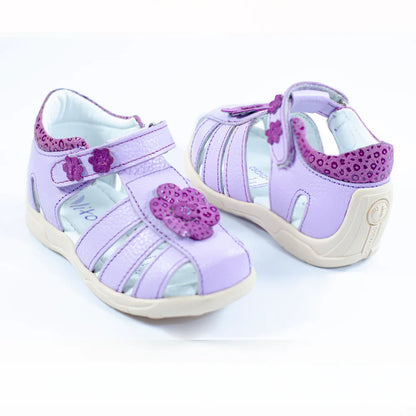 Sandalias para Niñas de color lila en vista frontal