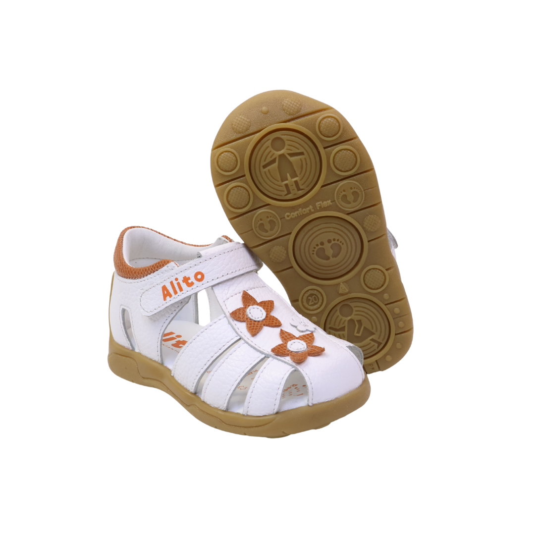 Sandalias para Niñas de color folia durazno en vista frontal