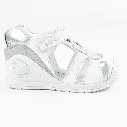 Sandalias para Niñas de color blanco en vista lateral derecha