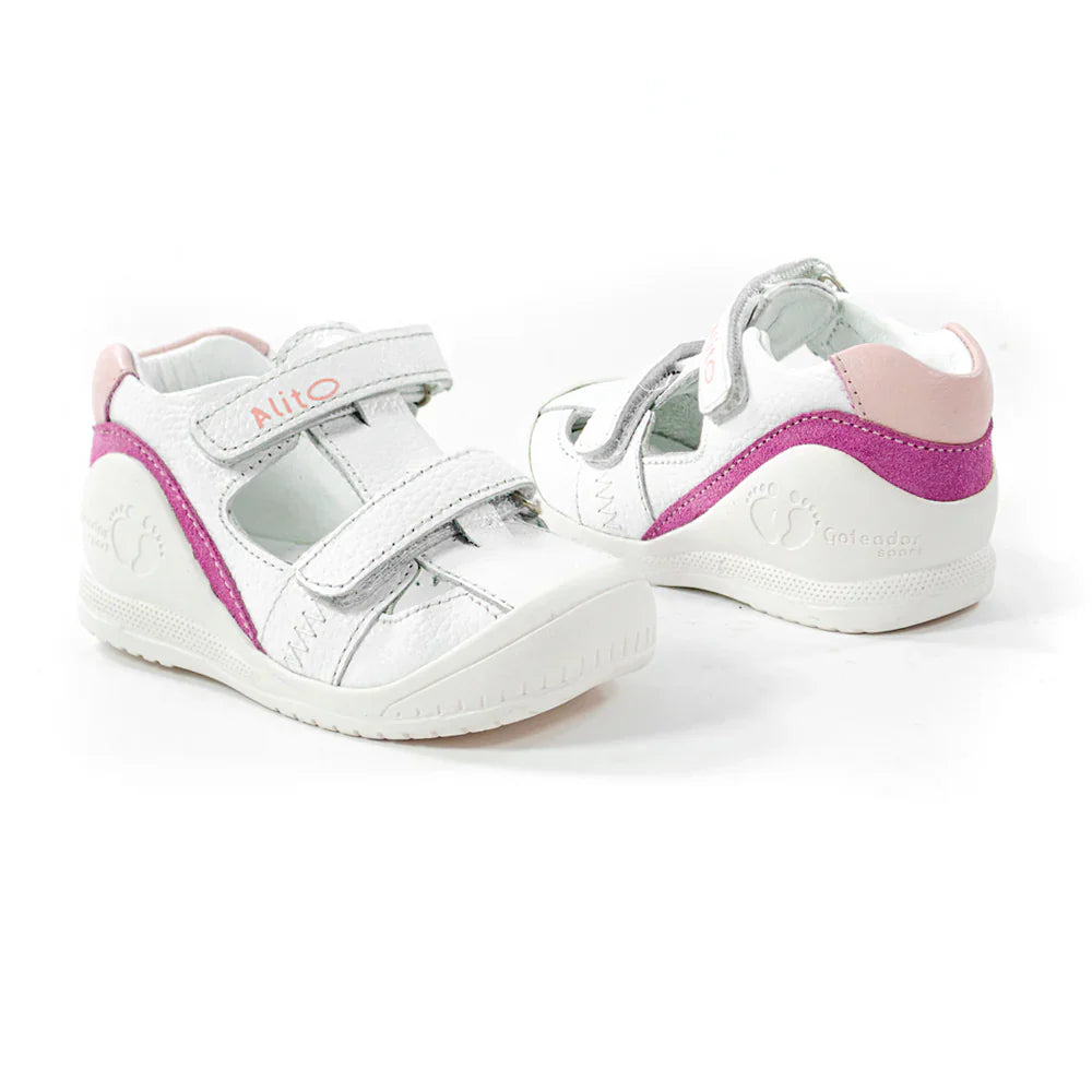 Sandalias para Niñas de color blanco en vista frontal