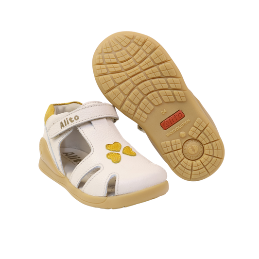 Sandalias para Niñas de color hueso en vista frontal