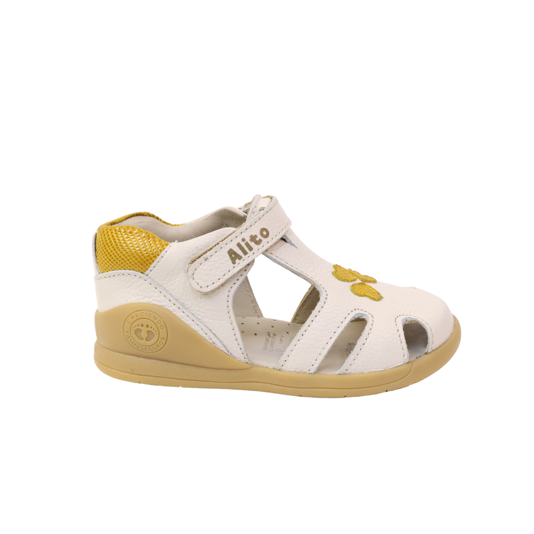 Sandalias para Niñas de color hueso en vista lateral derecha