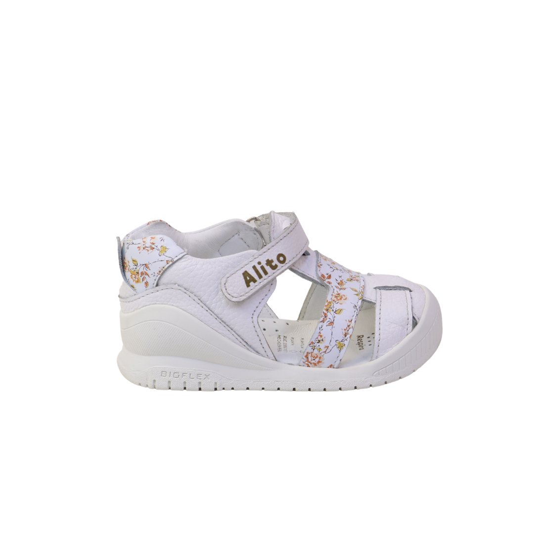 Sandalias para Niñas de color blanca floreada en vista lateral izquierda