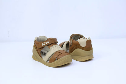 Sandalias para Niños de color natural en vista frontal