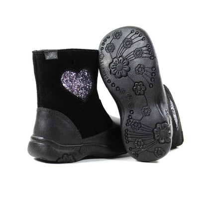Botas para Niñas de color negra en vista lateral izquierda