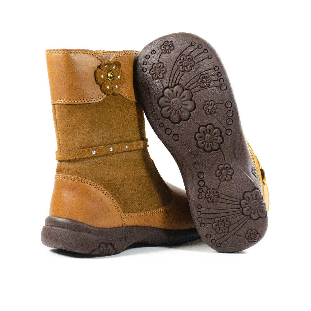 Botas para Niñas de color natural en vista lateral izquierda