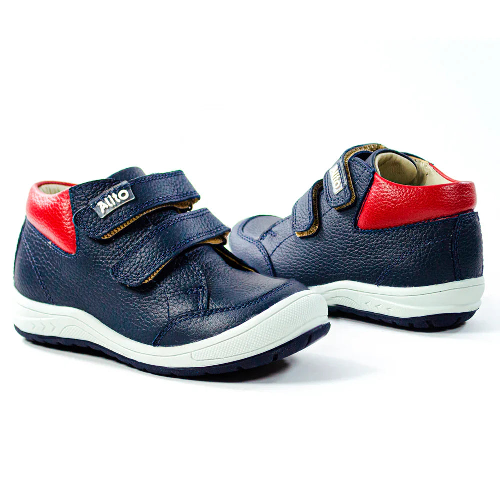 Zapatos para Niños de color azul rojo en vista frontal