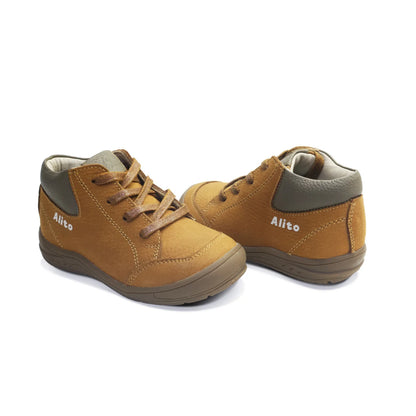 Zapatos para Niños de color natural en vista frontal