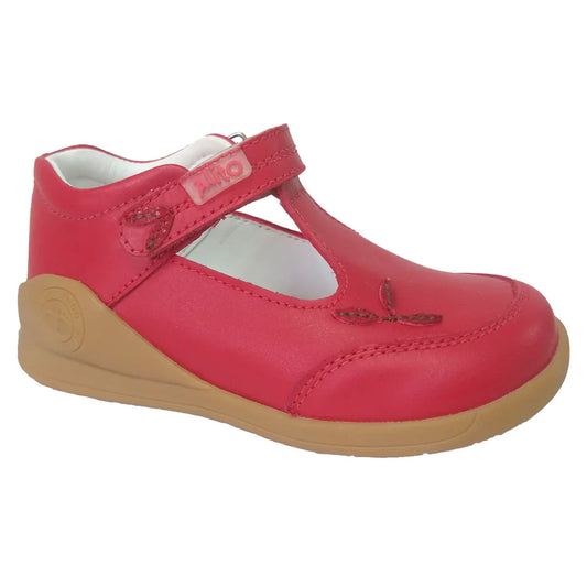 Zapatos para Niñas de color rojo en vista frontal