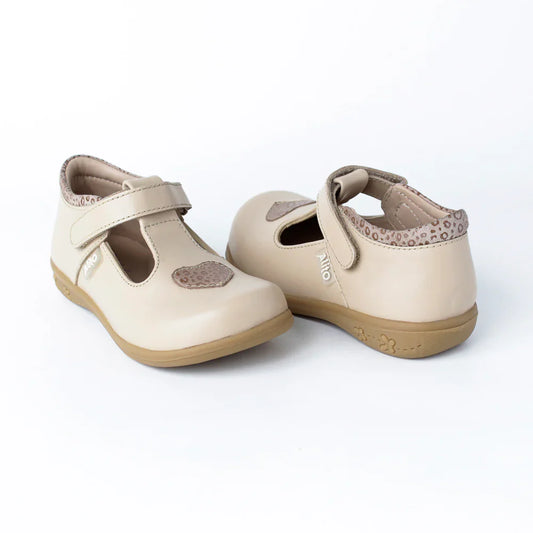 Zapatos para Niñas de color pega nude en vista frontal