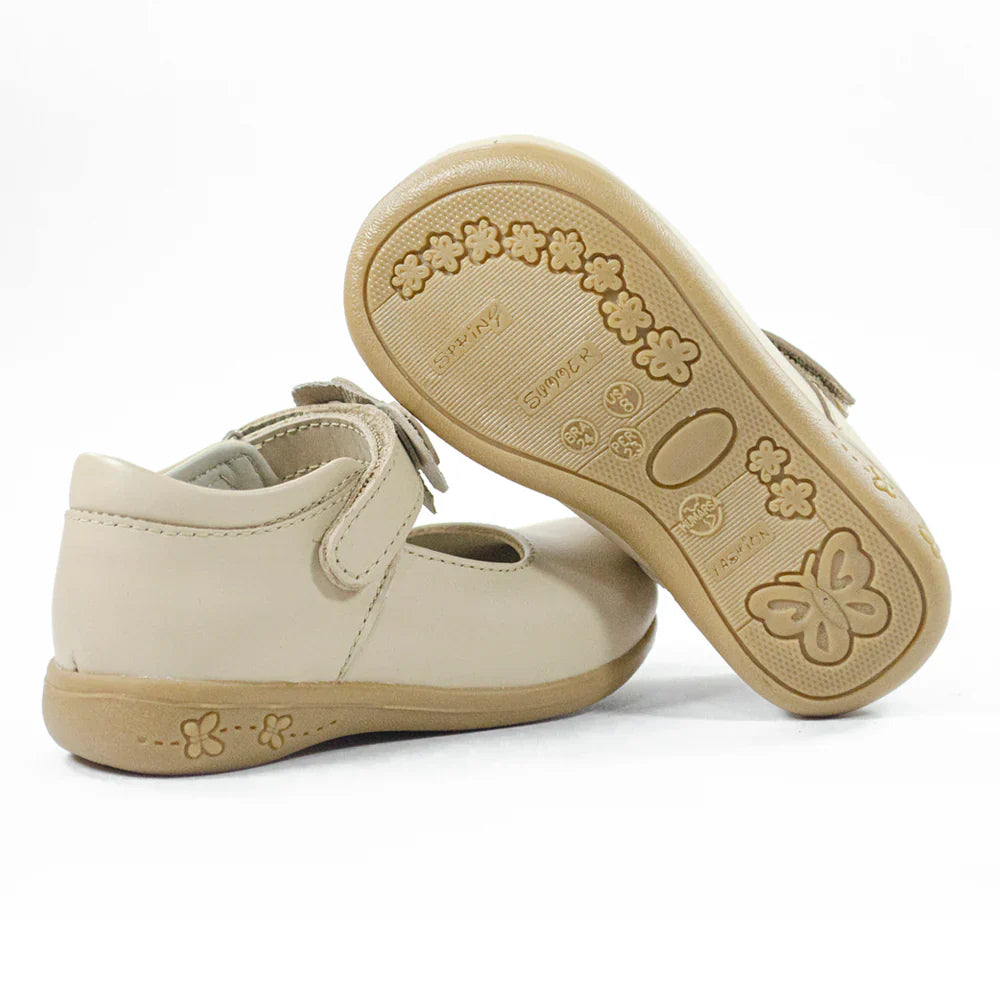 Zapatos para Niñas de color pega nude en vista lateral izquierda