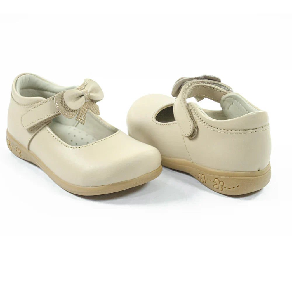 Zapatos para Niñas de color pega nude en vista frontal