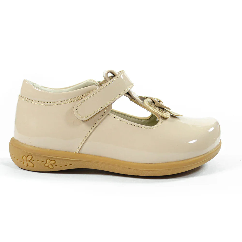 Zapatos para Niñas de color pega nude charol en vista lateral derecha