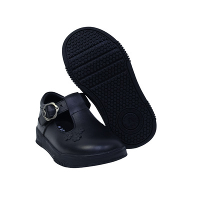 Zapatos para Escolares de color negro en vista frontal