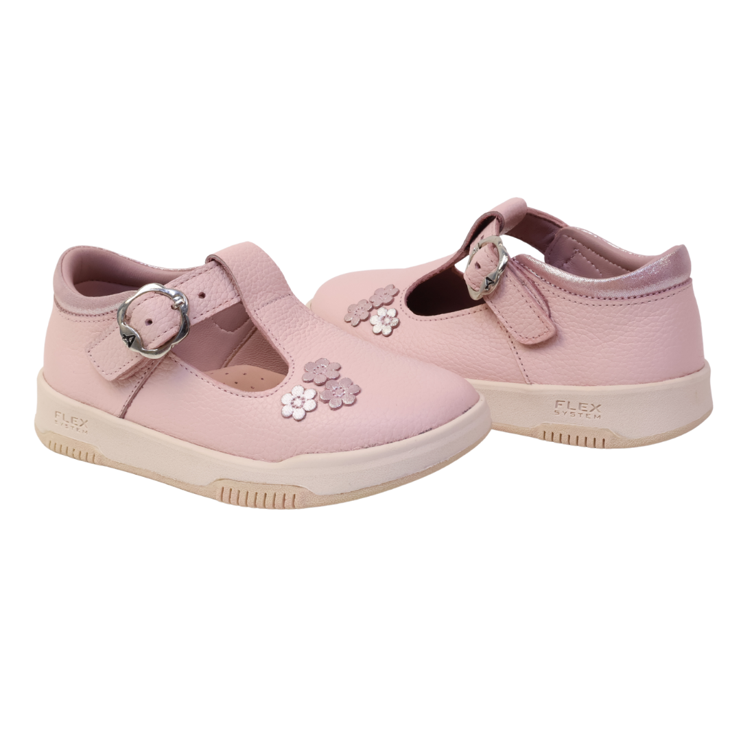 Zapatos para Escolares de color rosado en vista frontal