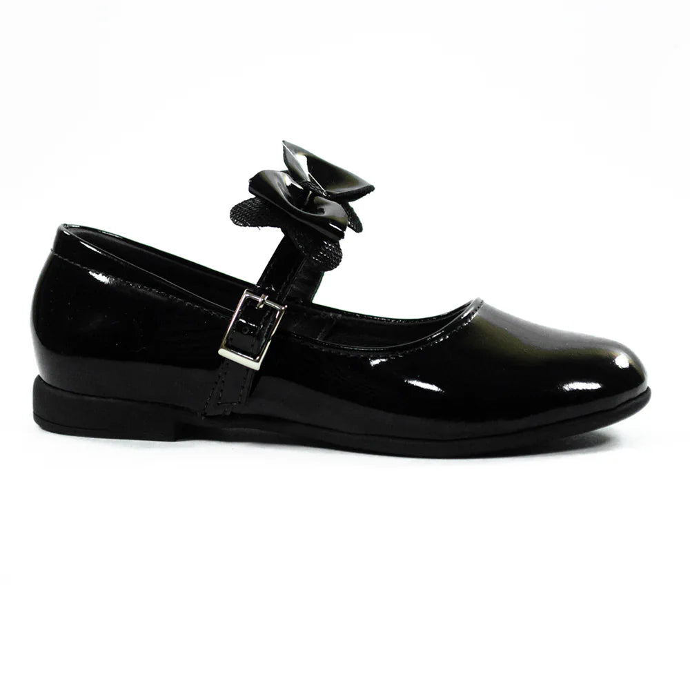 Zapatos para Niñas de color negro charol en vista lateral derecha