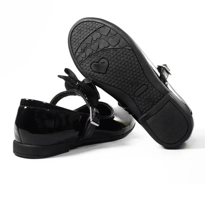 Zapatos para Niñas de color negro charol en vista lateral izquierda