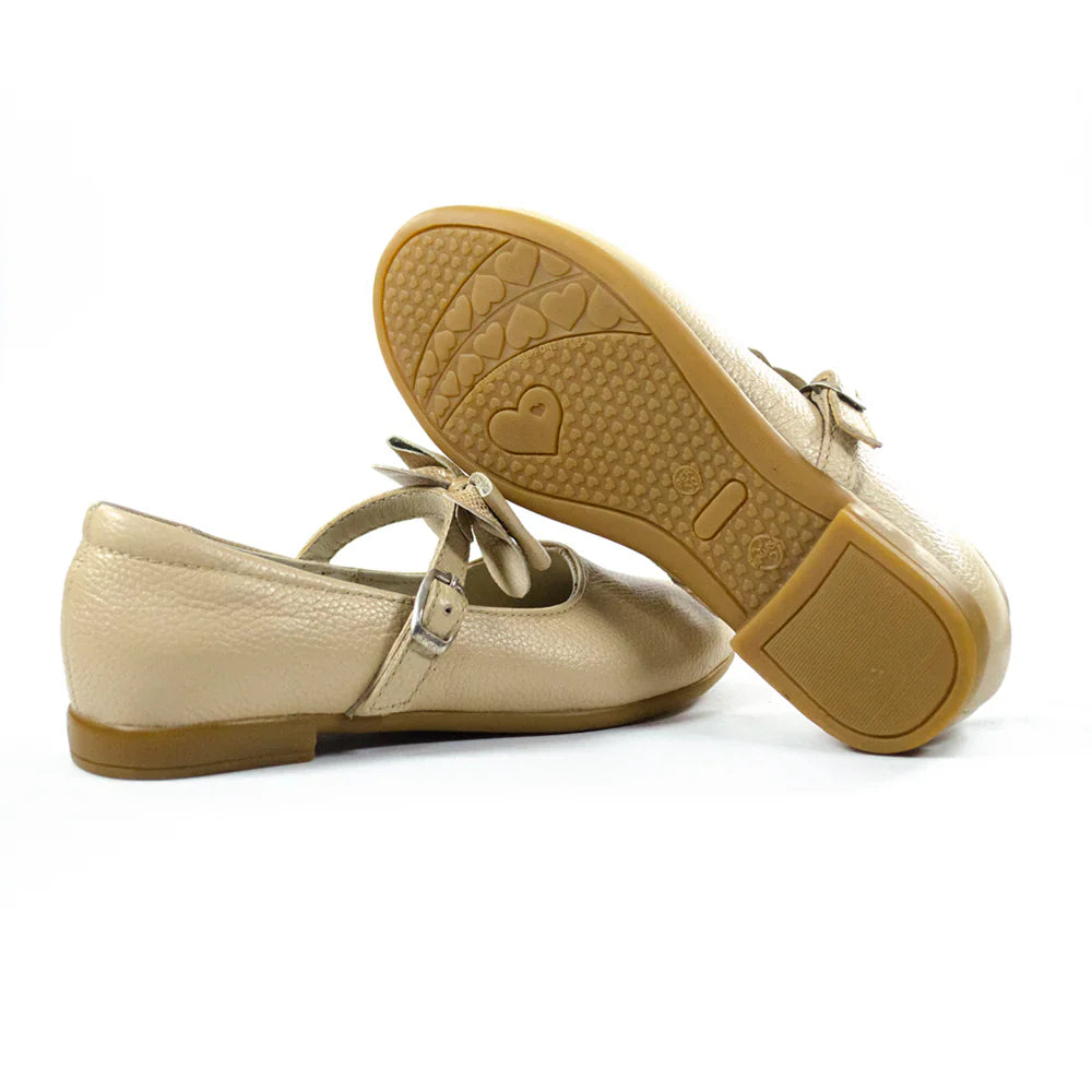 Zapatos para Niñas de color nude en vista lateral izquierda