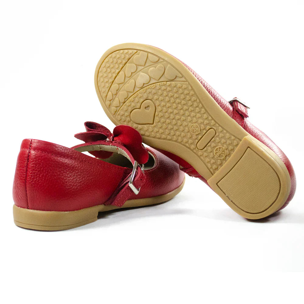 Zapatos para Niñas de color rojo en vista lateral izquierda