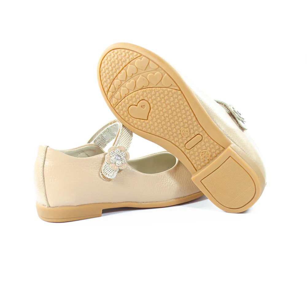 Zapatos para Niñas de color nude en vista lateral izquierda