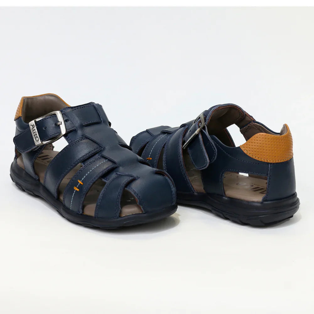 Sandalias para Niños de color azul en vista frontal