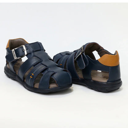 Sandalias para Niños de color azul en vista frontal