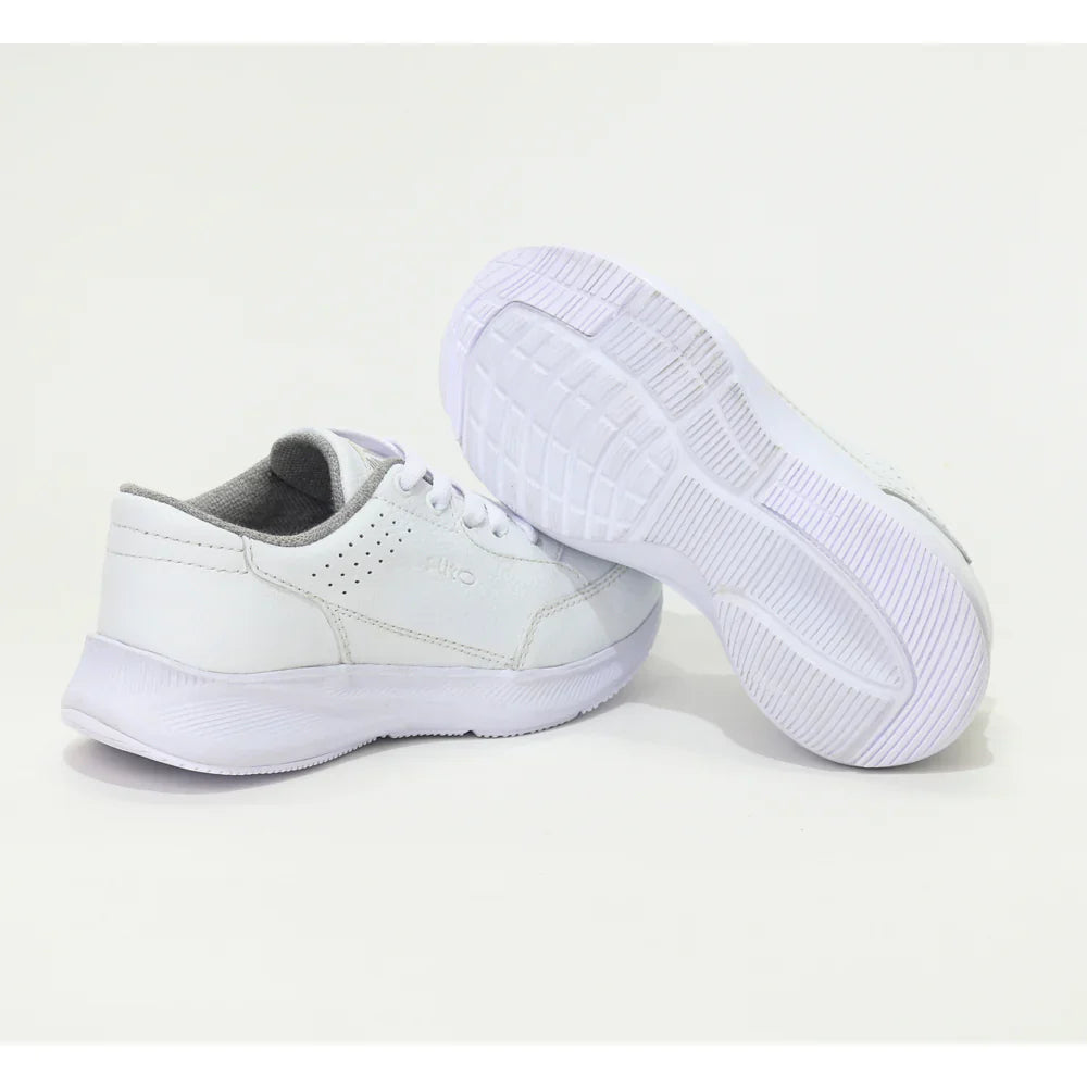 Zapatillas para Escolares de color blanca en vista frontal
