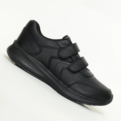 Zapatillas para Escolares de color negra en vista lateral derecha