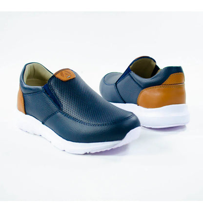 Zapatos para Niños de color azul en vista frontal