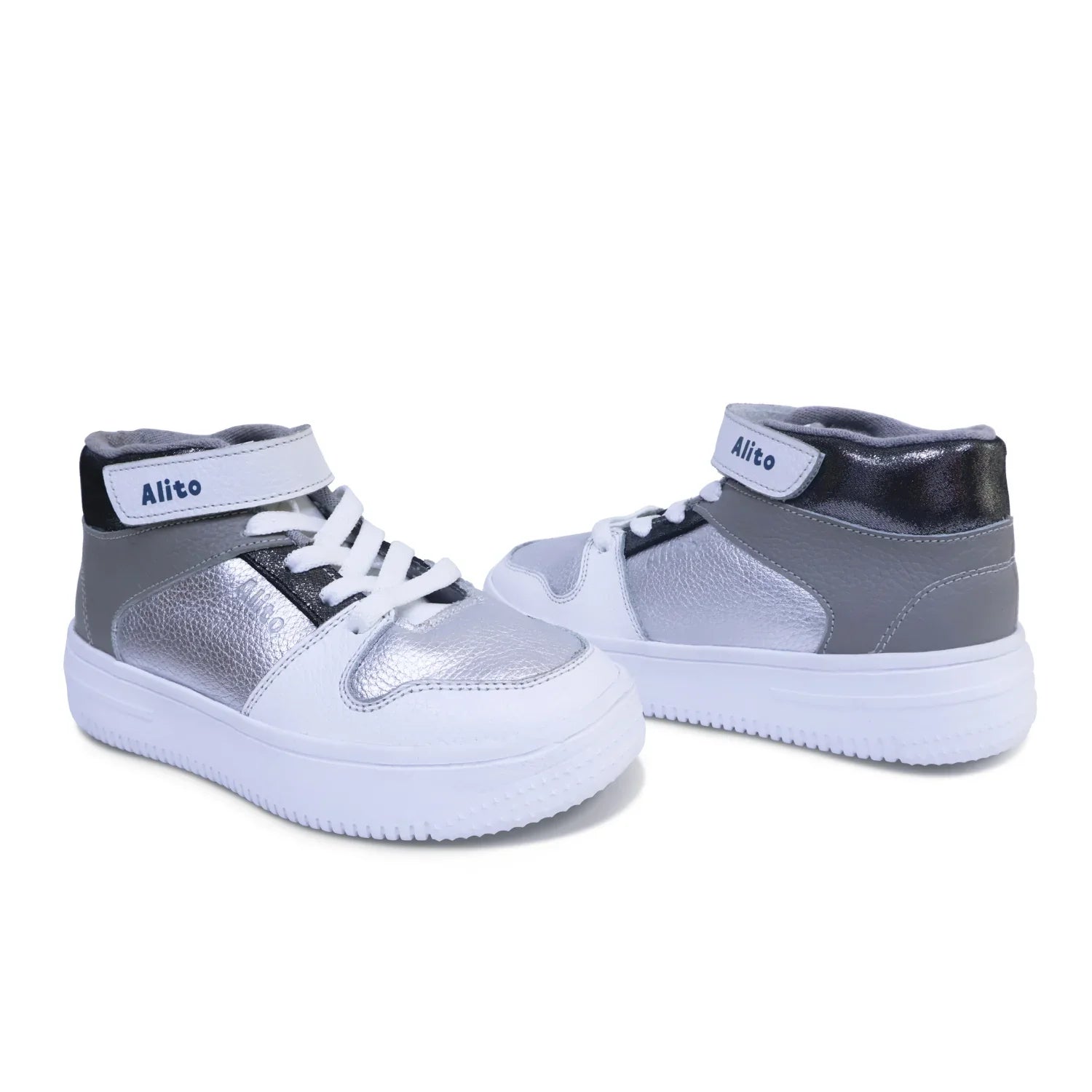 Zapatillas para Niñas de color plata en vista frontal