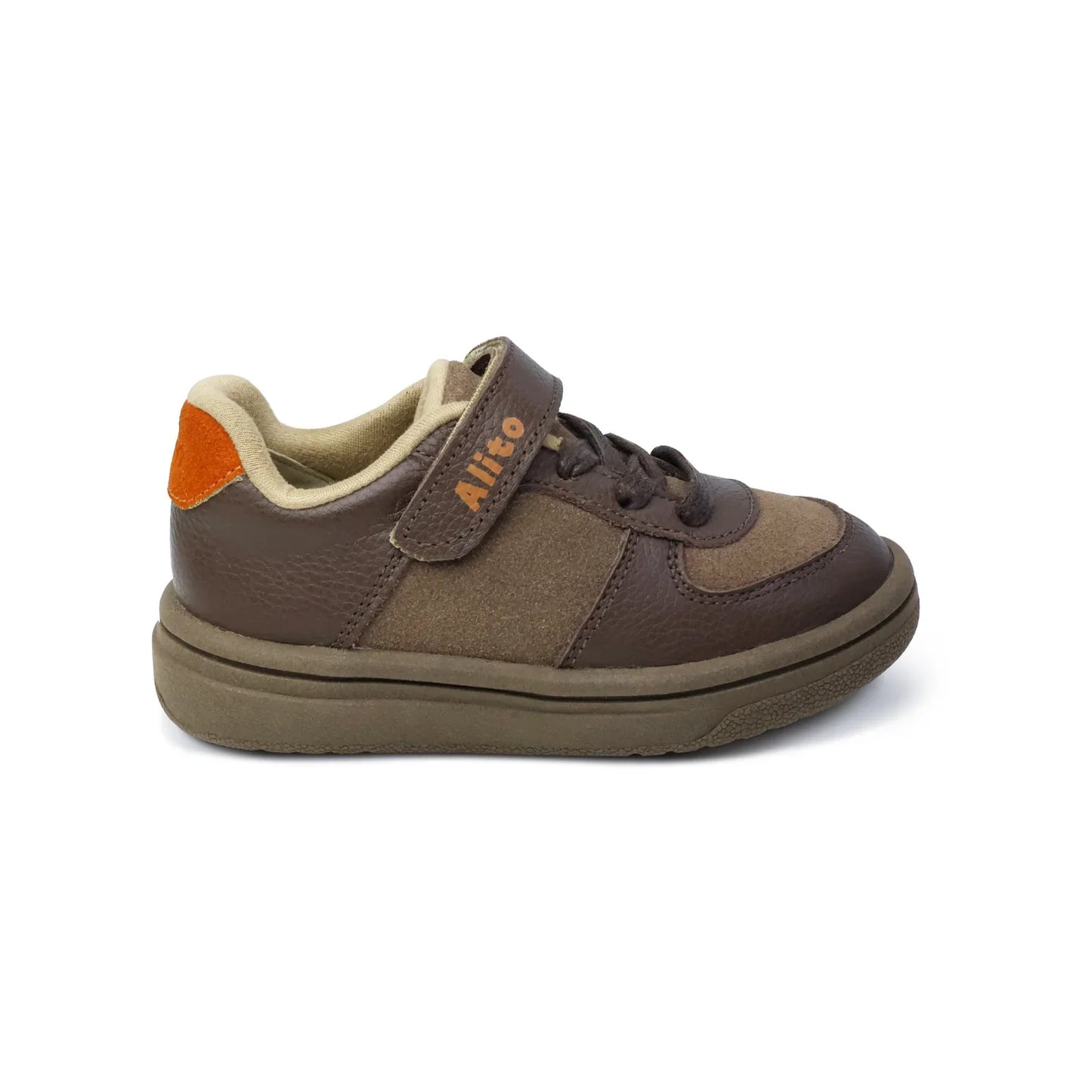 Zapatos para Niños de color marron en vista lateral derecha